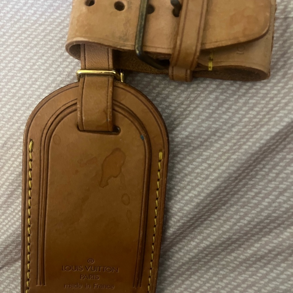 LV LUGGAGE TAG